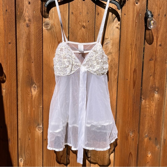 Bridal basic editions sheer lingerie top with bows - Picture 1 of 5